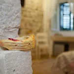 Luxury Kokola
