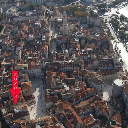 ラグジュアリー ルーム ココラ